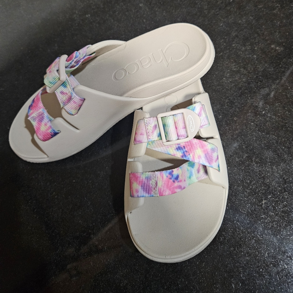 Chaco kids size 3